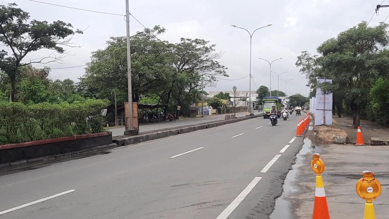 MUDIK-LEBARAN-Kondisi-arus-mudik-di-Jalan-Pantura-Cikarang-Kabupaten-Bekasi.jpg
