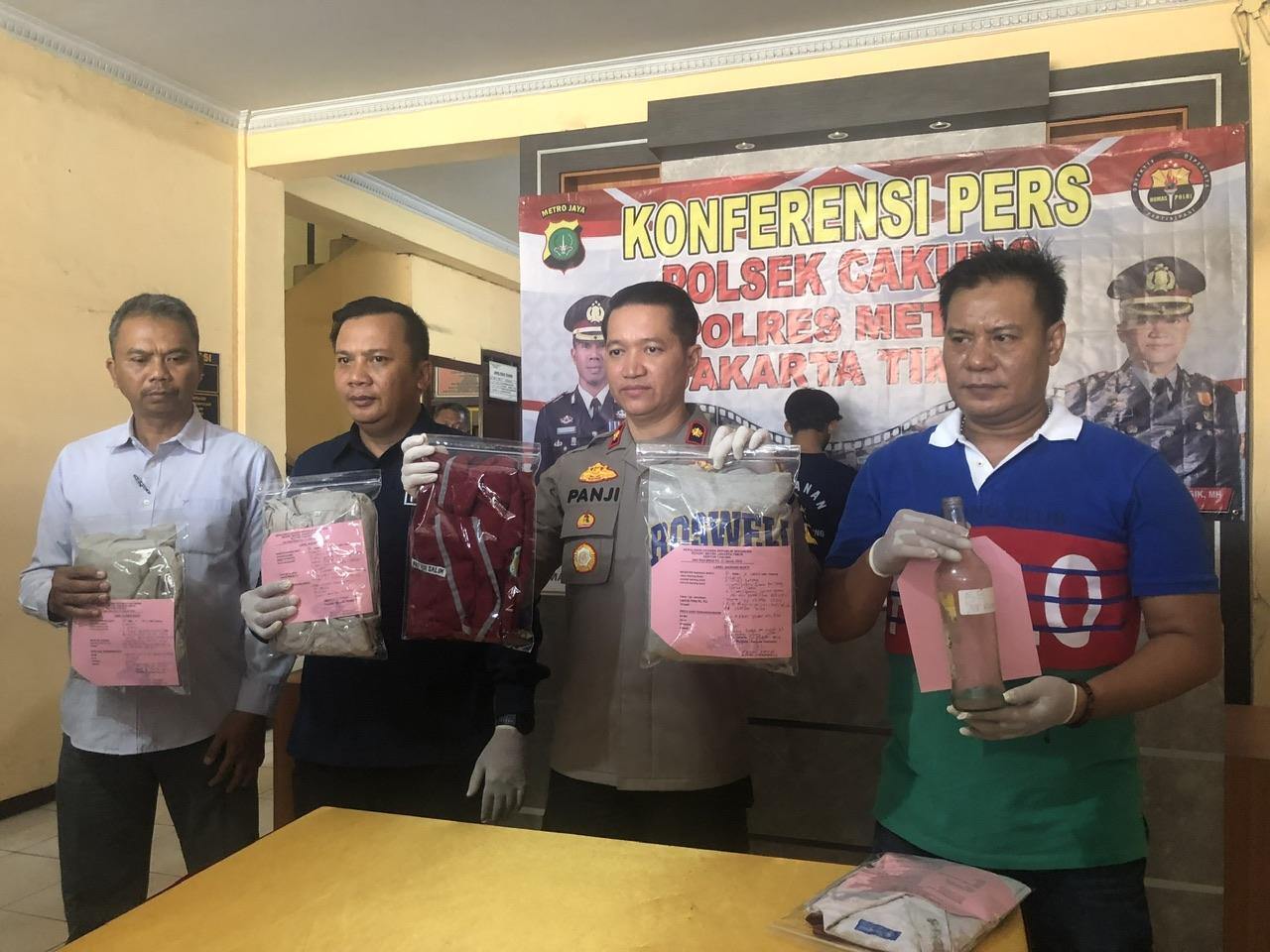 Cuma Karena Ingin Dilihat Hebat, Tiga Pemuda Nekat Siramkan Air Keras ke Orang Tak Dikenal