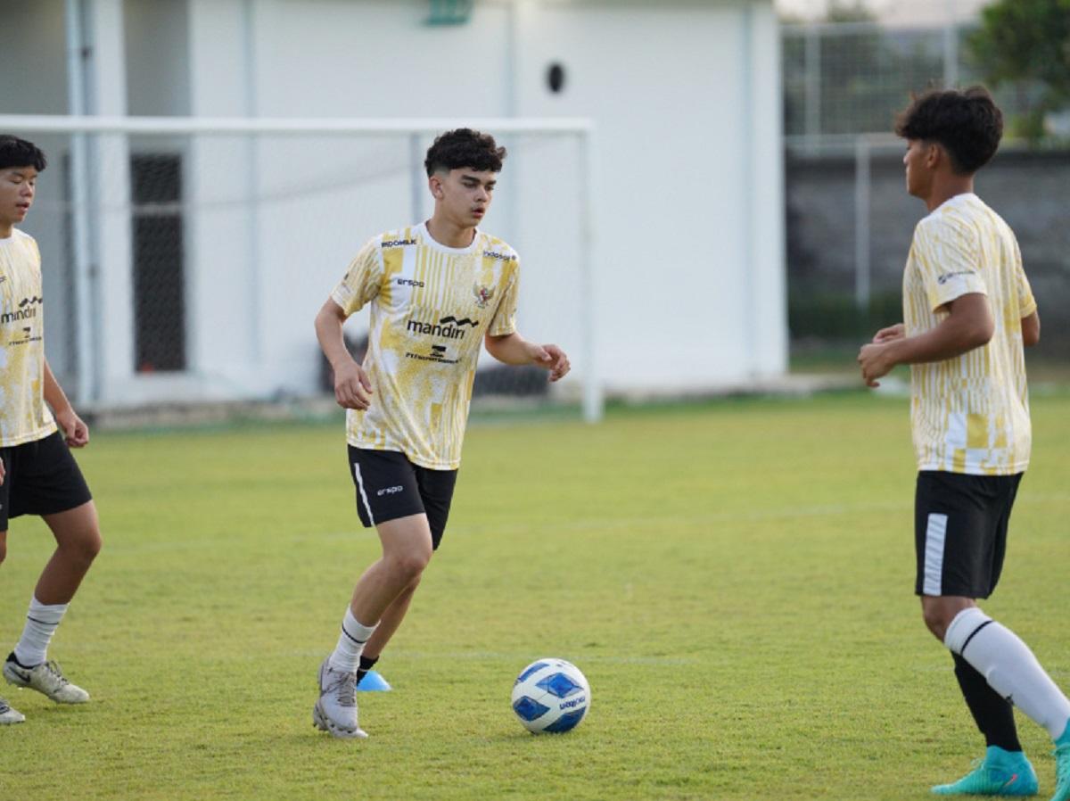 Ini Target yang Ingin Dicapai Mathew Baker pada Laga Uji Coba Timnas Indonesia U-17 vs India