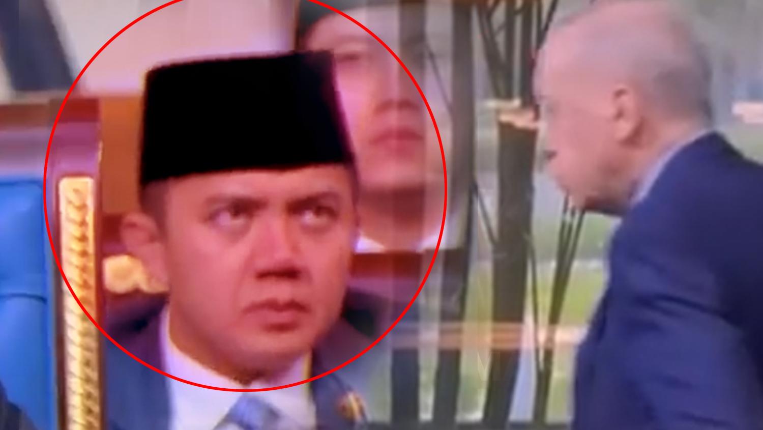 VIDEO Mode "Mata Elang" Mayor Teddy Tatap Tajam Erdogan yang Walk Out Saat Prabowo Bicara