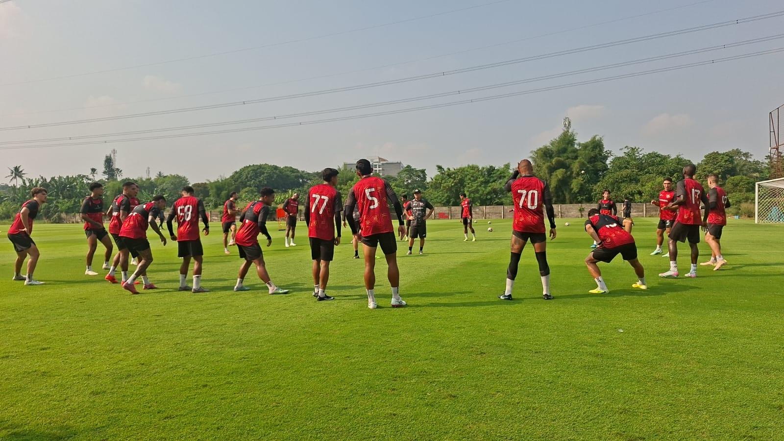 PERSIJA-VS-PERSIB-Sesi-latihan-skuad-Persija-di-Persija-Training-Ground.jpg