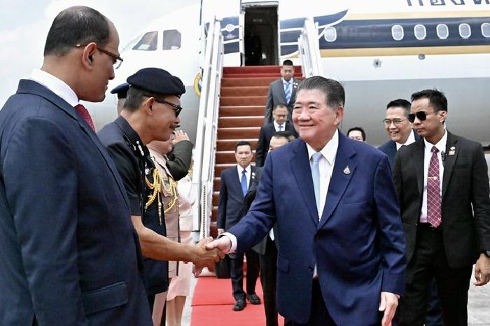 PM-Thailand-tiba-di-Malaysia.jpg
