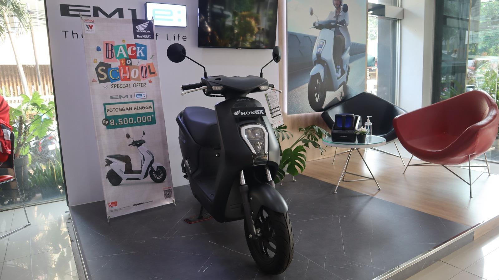 Promo Merdeka, Wahana Honda Kasih Potongan Harga Sampai Rp 8,5 Juta Buat Motor Listrik Honda EM1