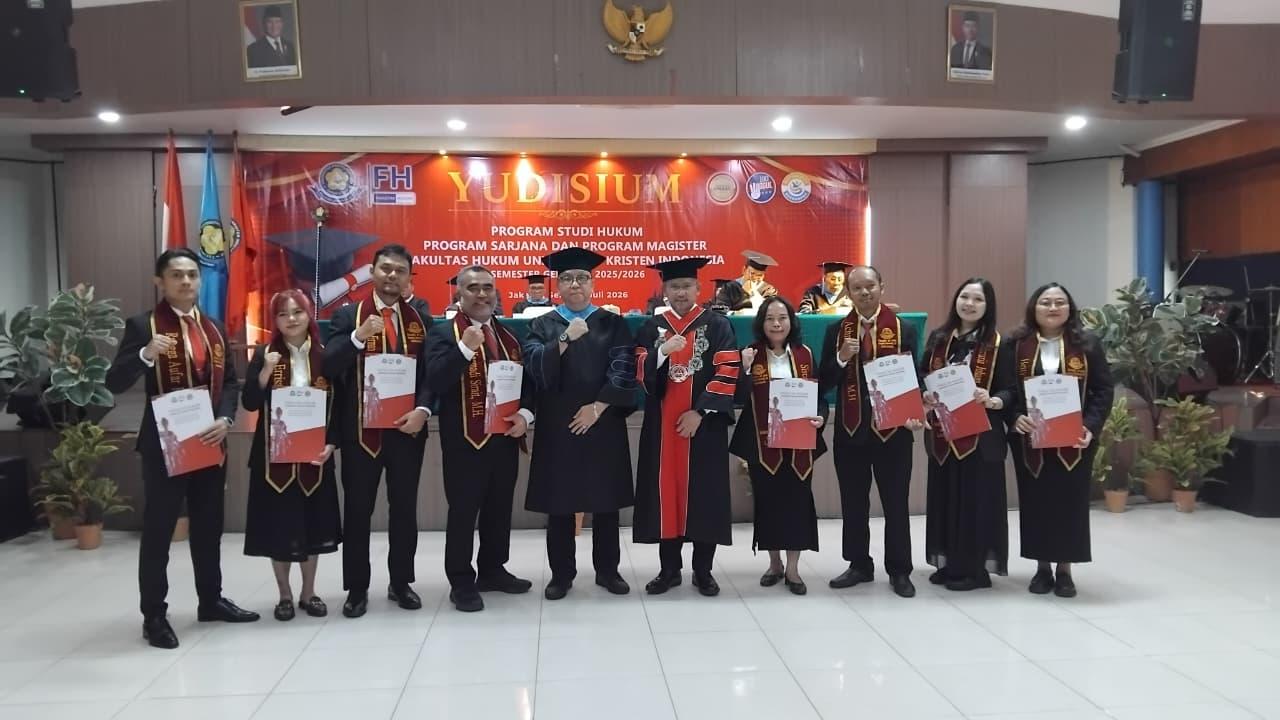 Yudisium FH UKI, Dekan Tegaskan Integritas Merupakan Titik Tolak Penegakkan Hukum - Wartakotalive.com