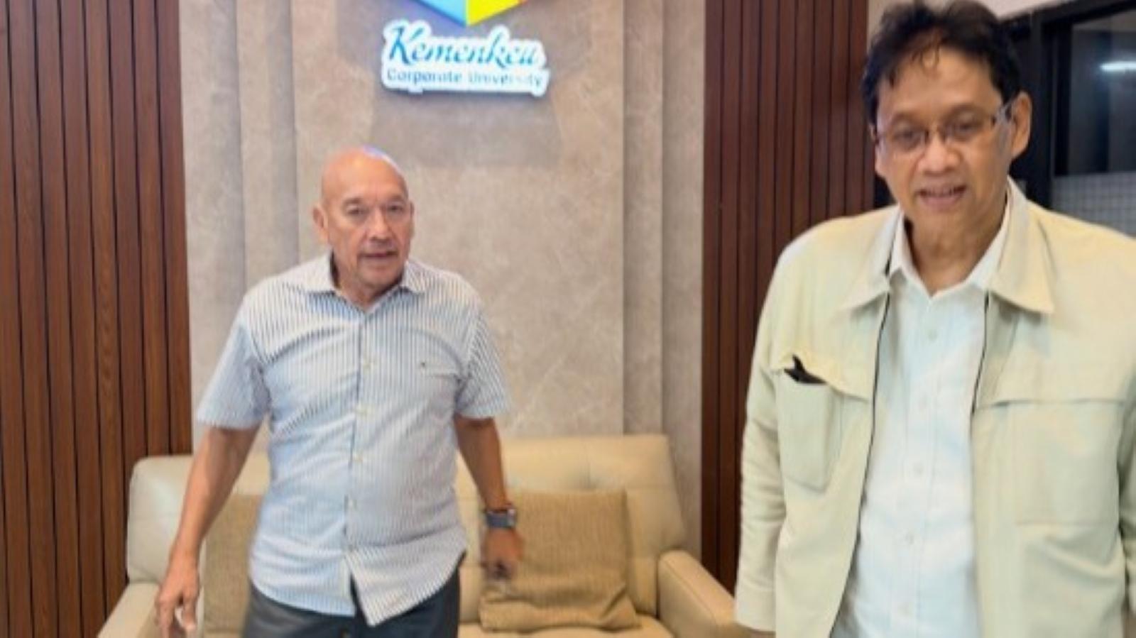 Pebisnis-Peter-F-Gontha-bersama-Menteri-Keuangan-RI-Purbaya-Yudhi-Sadewa.jpg