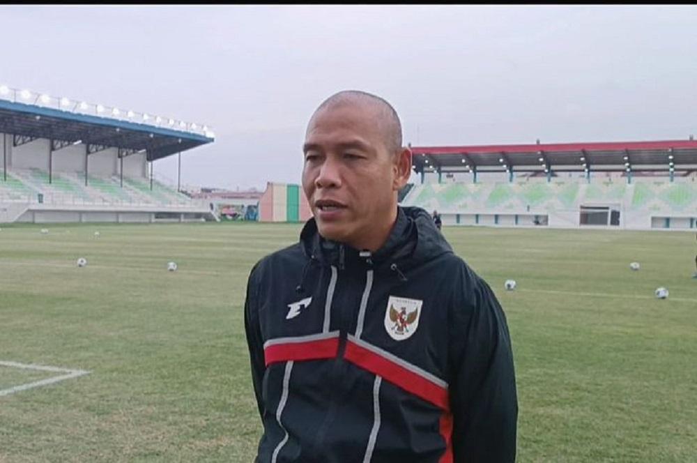 wartakota/Pelatih-Timnas-Indonesia-U-17-Nova-Arianto-akan-rotasi-pemain-saat-lawan-Uzbekistan.jpg