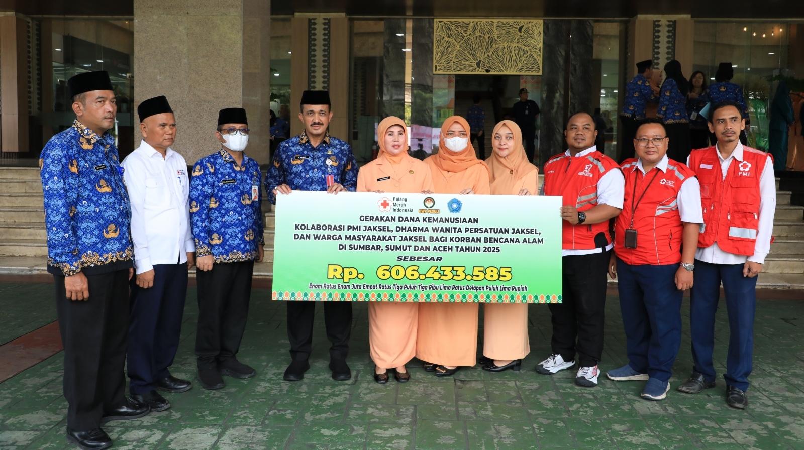 Pemkot Jaksel Serahkan Bantuan Rp606 Juta untuk Korban Bencana di Sumatera