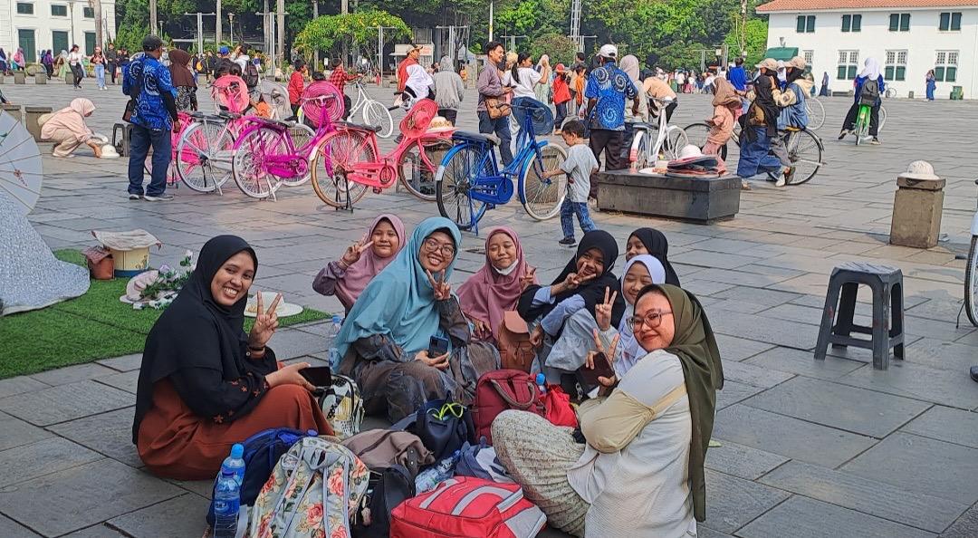 Lain dari Biasanya, Pengunjung Manfaatkan Libur Panjang dengan Belajar di Kawasan Kota Tua