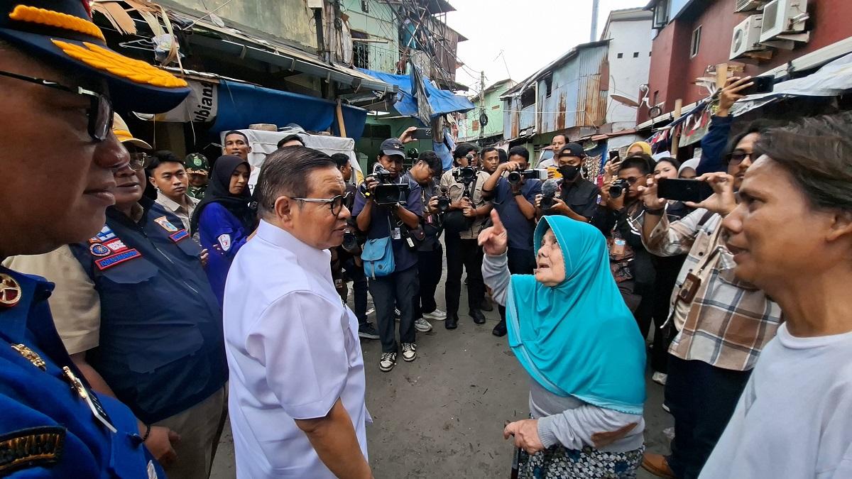 Pramono Tinjau Korban Kebakaran Tamansari Jakbar, Warga Minta Rumahnya Diperbaiki