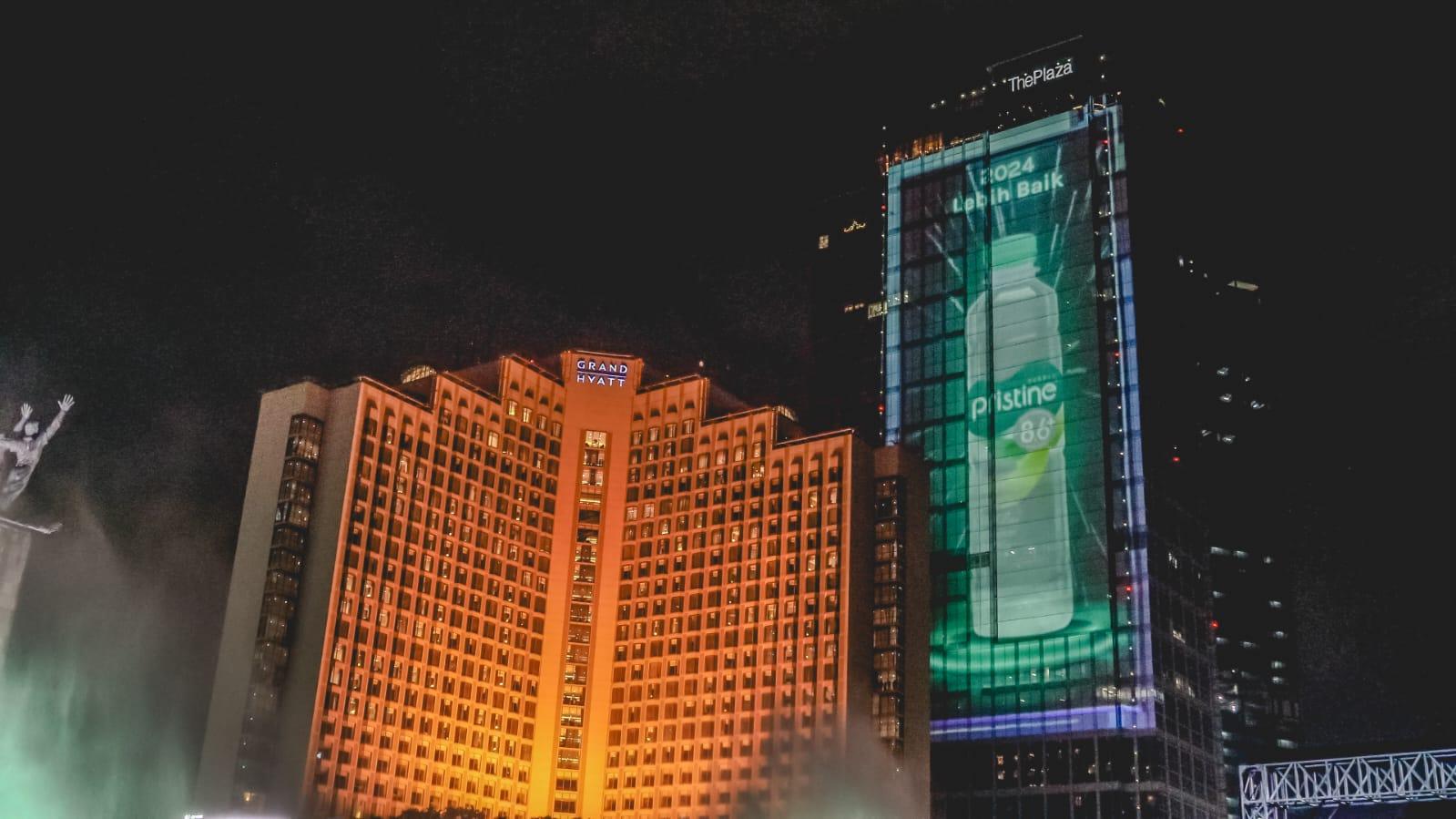 Resolusi Gaya Hidup Sehat di Momen Perayaan Tahun Baru 2024 dengan Minum Air Putih