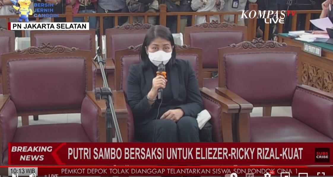 wartakota/Putri-Candrawathi-memberi-kesaksian-dalam-sidang-pembunuhan-Brigadir-Yosua-alias-Brigadir-J.jpg