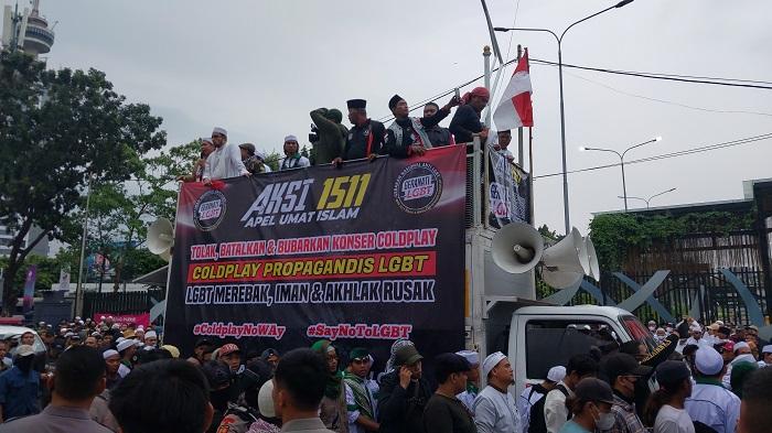 Kapolda Irjen Karyoto Jamin Coldplay Tidak Kampanyekan LGBT, Massa Granati LGBT Bubarkan Diri