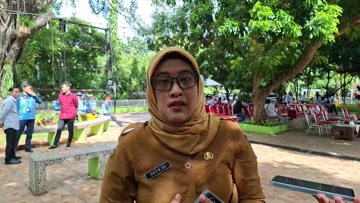 Satia-Sriwijayanti-Anggraini-saat-menanggapi-spot-air-minum-rancangan-Perumda-Tirta-Patrio.jpg