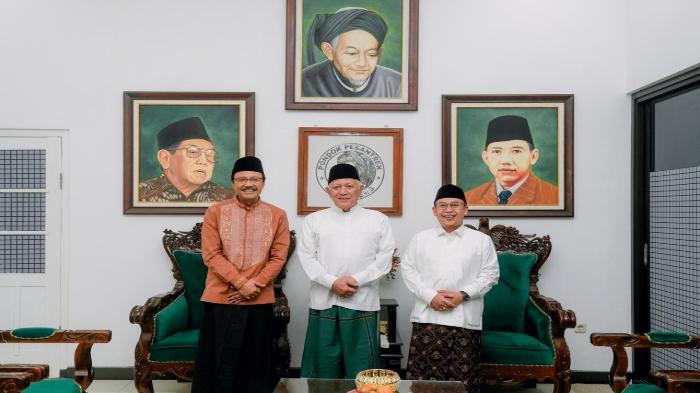 Silaturahmi ke Pesantren Pendiri NU, Gus Ipul Sosialisasikan Rencana Muktamar NU