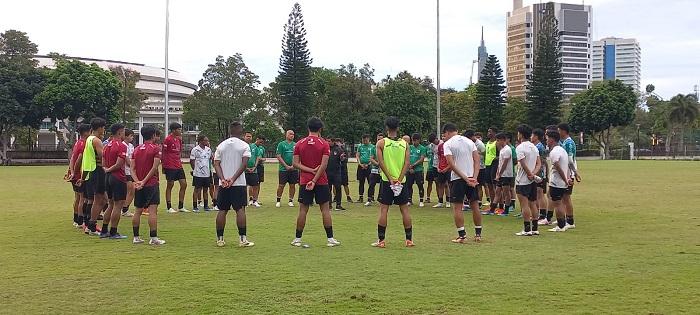Skuad-Timnas-Indonesia-U-20-usai-menjalani-internal-game-di-Lapangan-A-GBK-Senayan.jpg