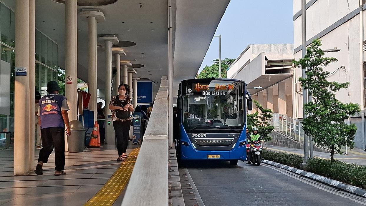 Pengamat Nilai Kenaikan Tarif Transjakarta Tak Terelakkan, Usul MikroTrans Mulai Berbayar - Wartakotalive.com