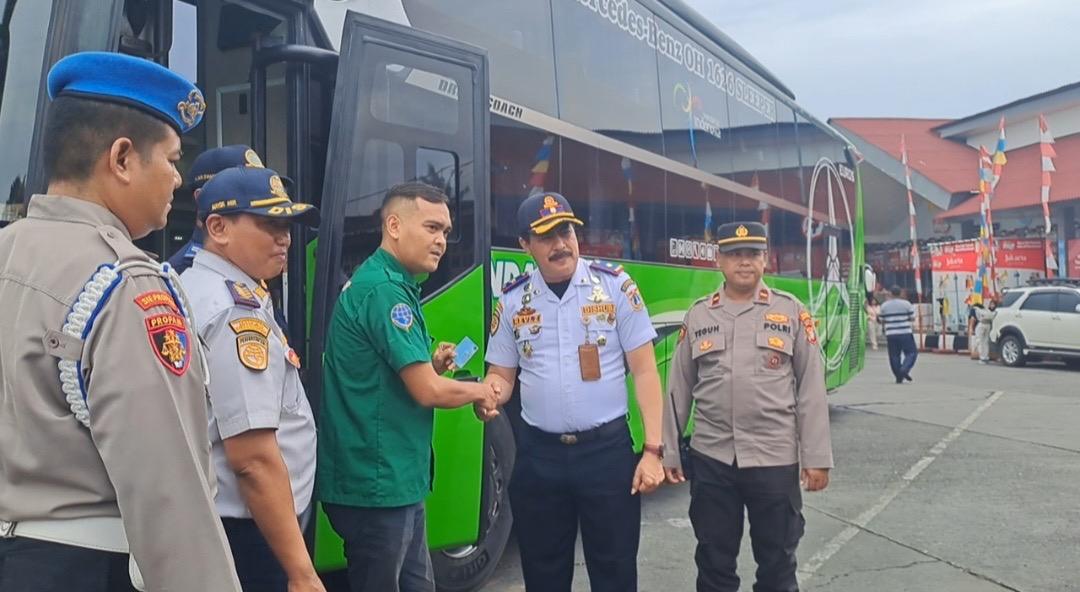 Sopir Bus AKAP di Terminal Kalideres Jalani Tes Kesehatan, Wajibkan Ada Sopir Bus Cadangan