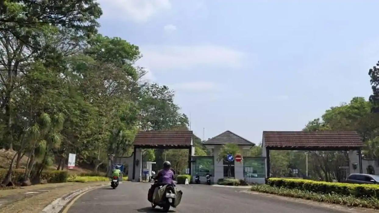 Akses Menuju Rumah Febrie Adriansyah di Sentul Diperketat, Satpam Periksa Seluruh Pengunjung - Wartakotalive.com