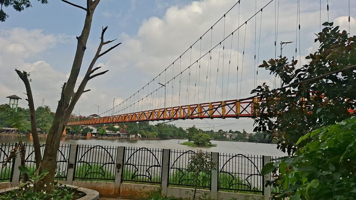 Supian-suri-siapkan-anggaran-perbaikan-jembatan-gantung.jpg