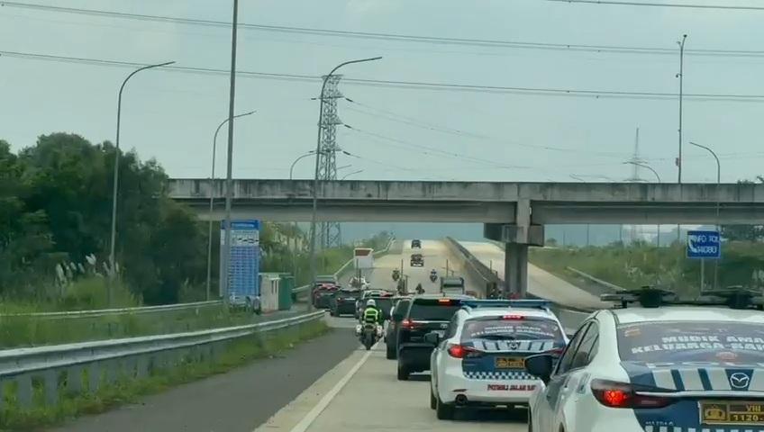 Tol-Japek-II-Selatan-buat-arus-balik-lebaran.jpg