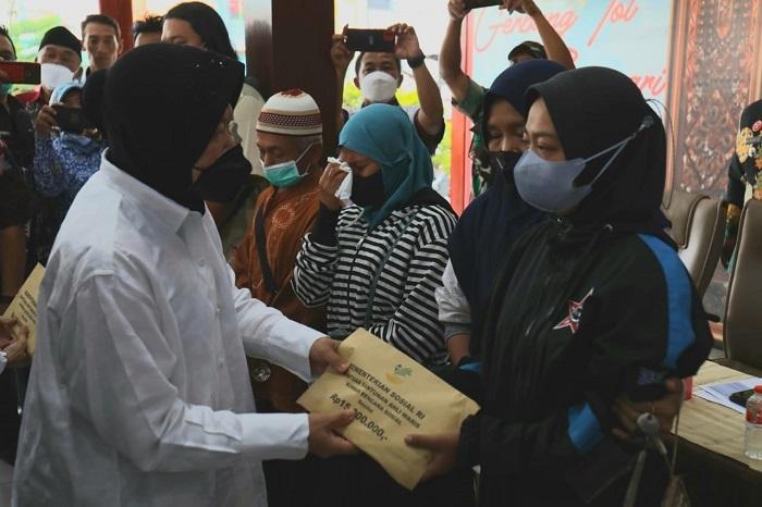 125 Korban Meninggal Tragedi Kanjuruhan Masing-masing Dapat Santunan Rp15 Juta dan Paket Sembako