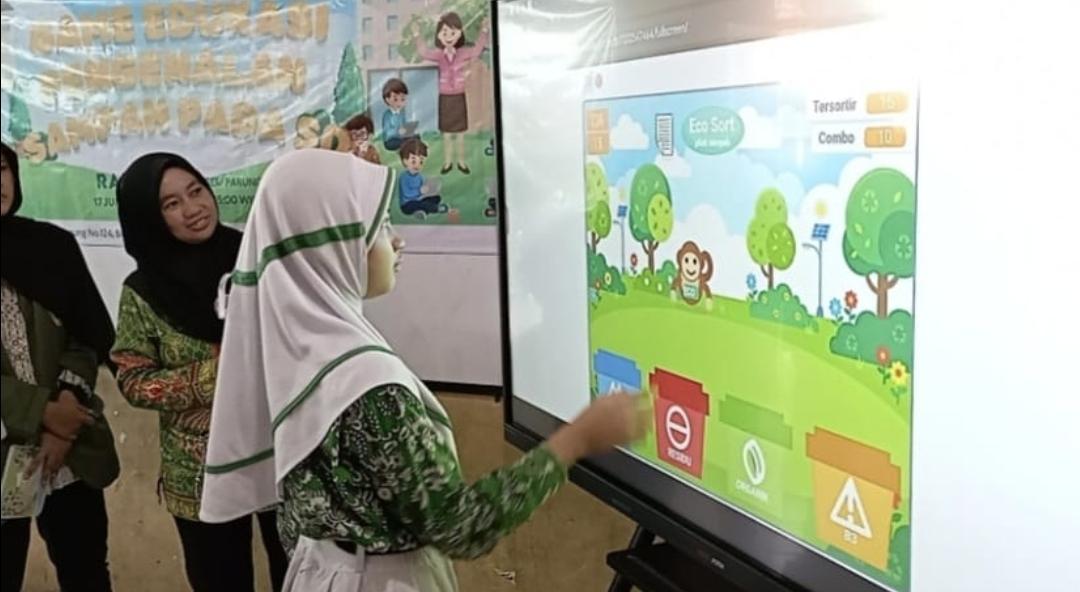 Lewat Game Digital, UPNVJ Edukasi Siswa SDN 01 Parung Pilah Sampah - Wartakotalive.com