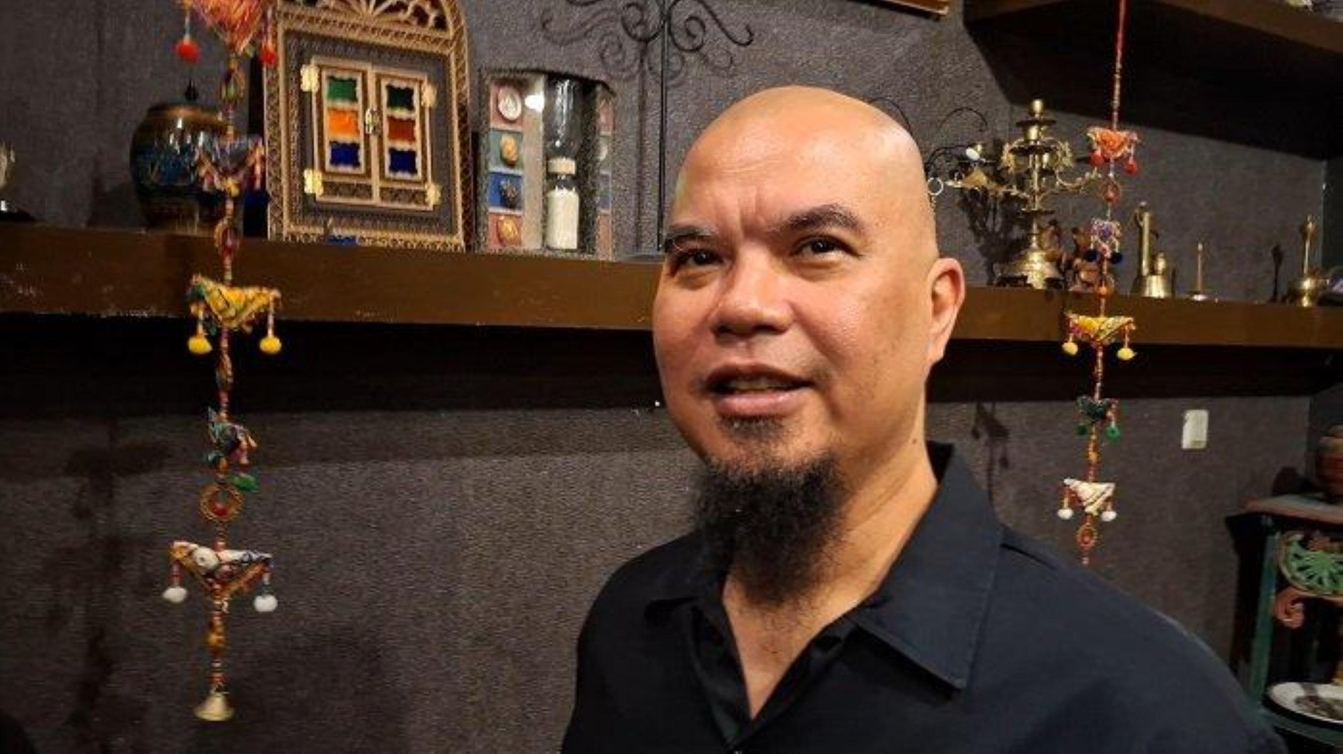 USULAN-NYELENEH-DHANI-Ahmad-Dhani-ketika-ditemui.jpg