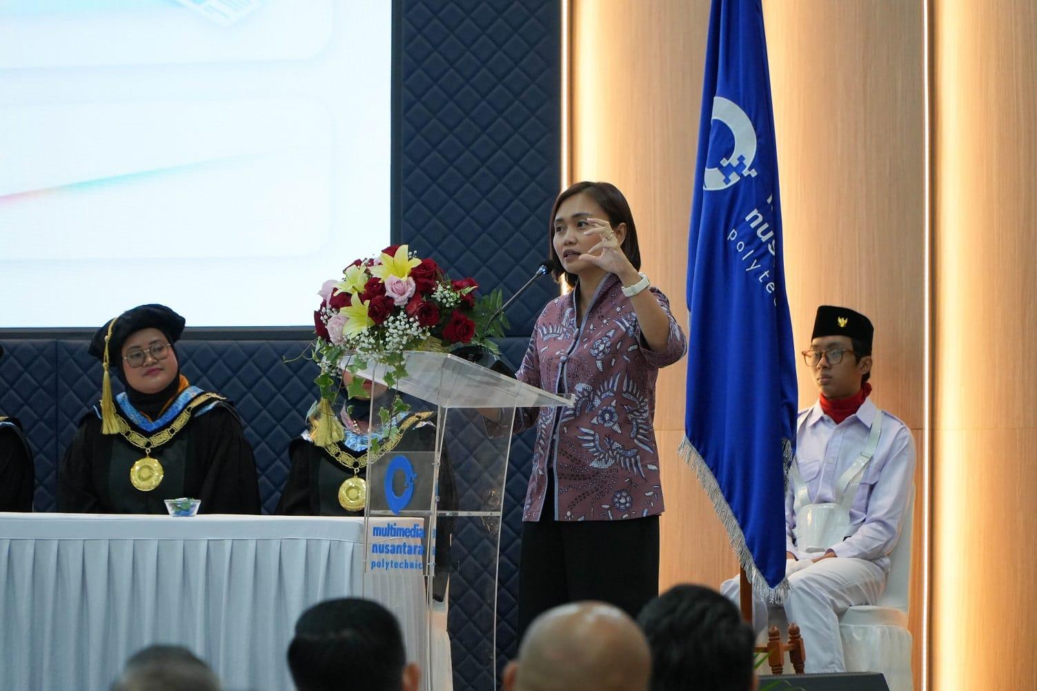 Utami Sari Country Director Google Berikan Kuliah pada Pelantikan Mahasiswa Baru ...