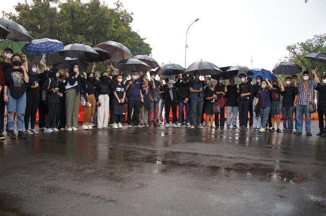 Keluarga Korban Tragedi Trisaksi 98 Tuntut Pemerintah Tuntaskan Kasus Pelanggaran HAM Berat