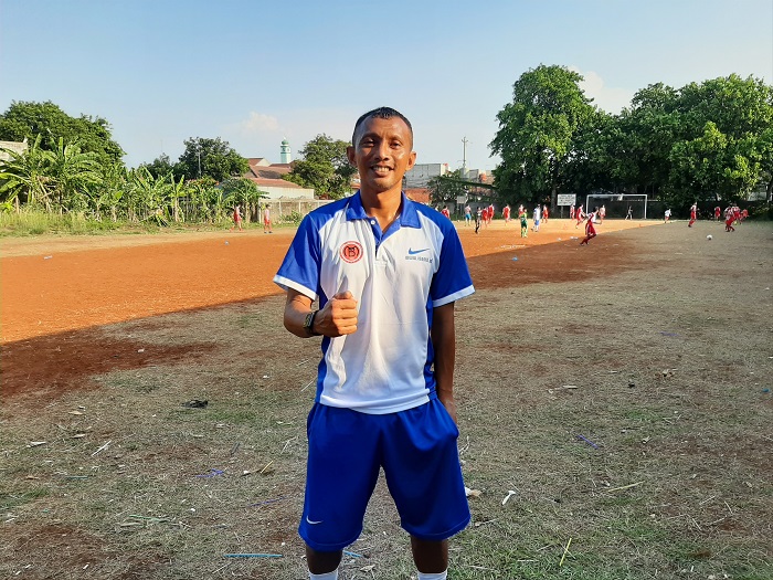 Banyak Pemain Kehilangan Karier karena Perilaku yang Buruk, Aris Indarto Kukuh Melatih SSB