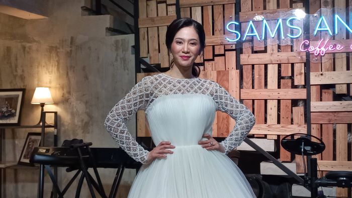 Bunga Zainal Sering Didoakan Warganet Agar Cerai dengan Suaminya yang Berbeda Usia 18 Tahun, Kenapa?