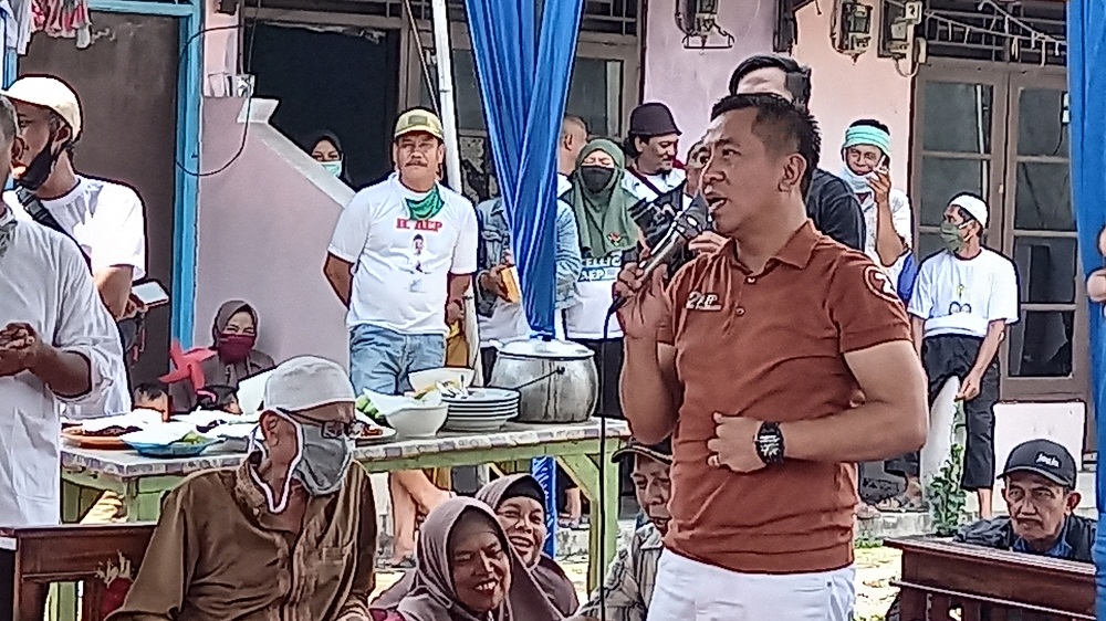 calon-wakil-bupati-karawang-nomor-urut-dua-aep-syaepuloh-1.jpg