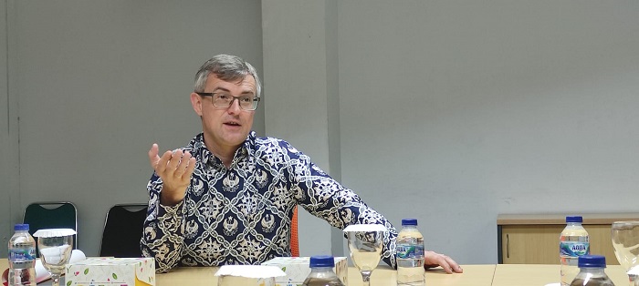 dubes-ukraina-untuk-republik-indonesia-vasyl-hamianin-beri-keterangan-kepada-tribunnewscom.jpg