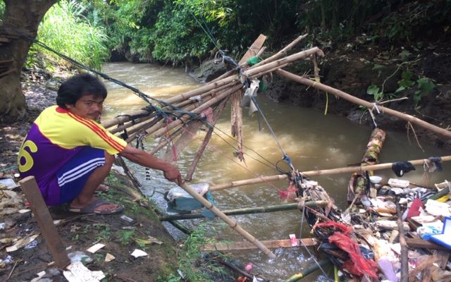 Kisah Pria Asal Cilebut Bogor yang Bertahan Hidup dengan Mengumpulkan Barang Bekas