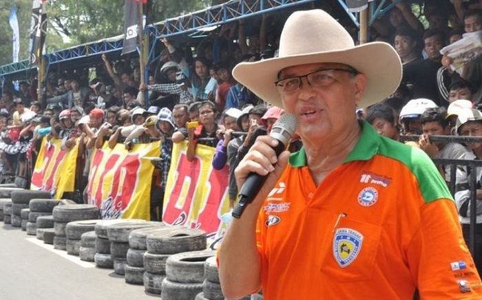 helmy-sungkar-saat-masih-aktif-jadi-promotor-balap-legenda-balap-indonesia-ini-meninggal-dunia.jpg