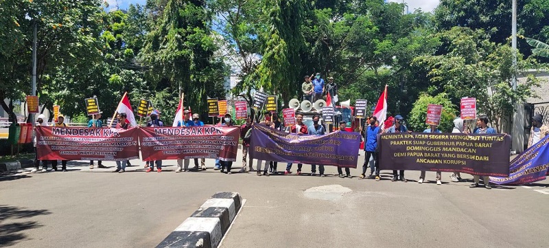 Pengacara Wahyu Setiawan Seret Nama Gubernur Papua Barat, KPK Didesak Usut Tuntas