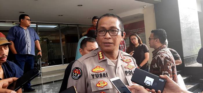 Kumpulkan Sisa Ledakan di Monas, Polisi Identifikasi Asal Granat Asap yang Meledak