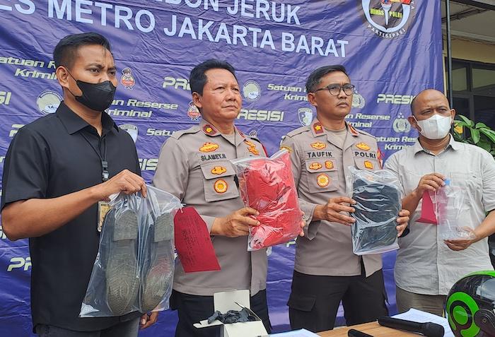 kasus-pembakar-motor-di-Konveksi-kebon-jeruk12.jpg