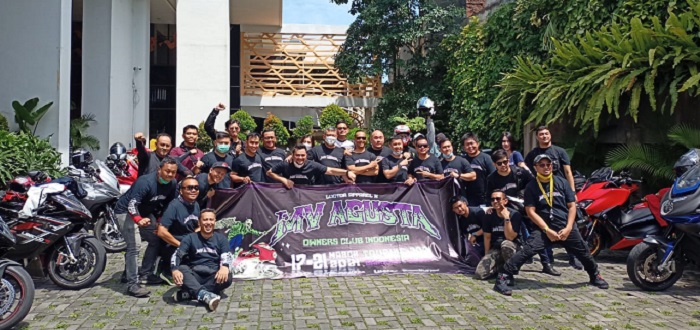 Puluhan Penunggang Moge MV Agusta Touring Jakarta-Jogja, Menikmati ...