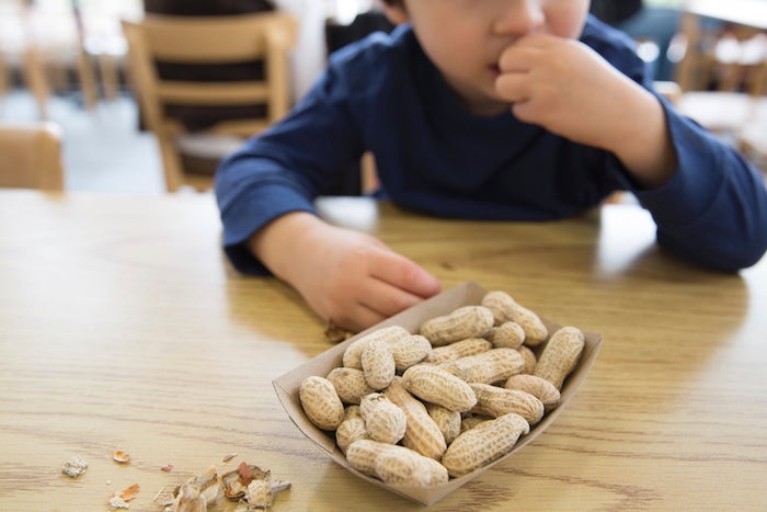 manfaat-kacang-almond-untuk-anak1.jpg