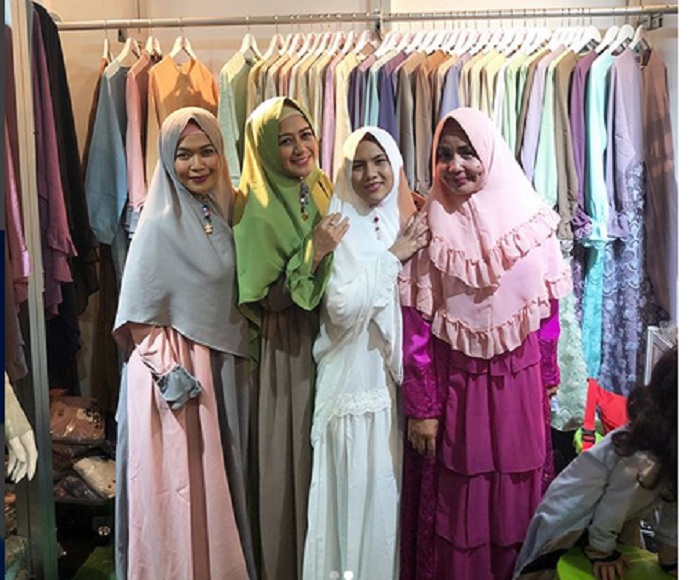 Masya Allah, Janda Aming Kini Tampil Berhijab Bikin Netizen Terkesima Akan Kecantikannya