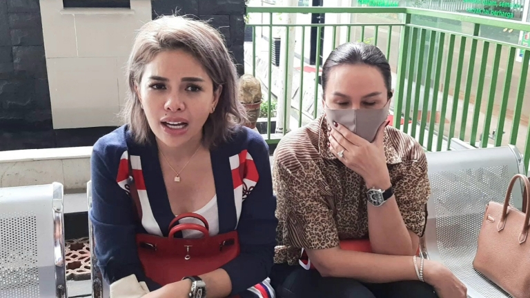 Tak Ingin Ada Sengketa dengan Dipo Latief, Nikita Mirzani Izinkan Fitri Salhuteru Adopsi Anaknya