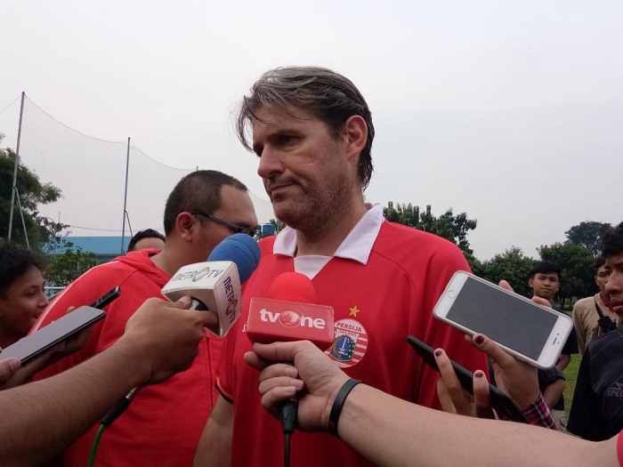 Persija Jakarta Matangkan Pola Permainan Bersama Pelatih Baru dengan Melakukan Uji Coba