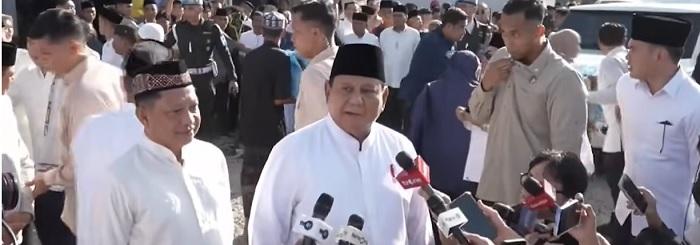 prabowo-aceh-tamiang.jpg