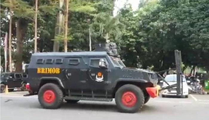Situasi Terkini Polda Metro Jaya, Brimob Berjaga Setelah Penggeledahan 12 Lokasi - Wartakotalive.com