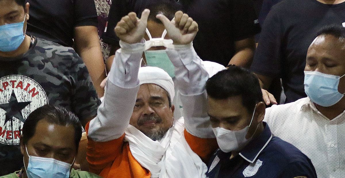 rizieq-shihab-ditahan-2-jep.jpg