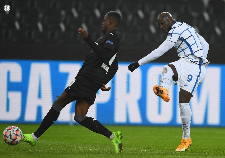 Hasil Lengkap Liga Champions, Kalahkan Moenchengladbach 3-2, Inter Milan Buka Asa ke 16 Besar