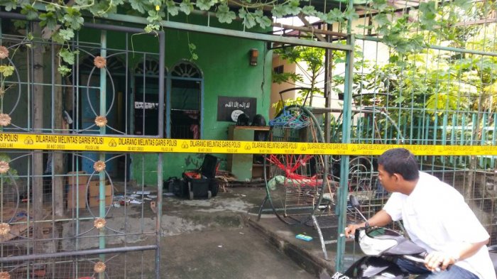 Ada Logo ISIS di Rumah Penyerang Polda Sumut, Sudah Tujuh Tahun Dipasang