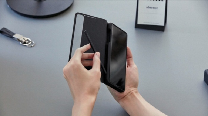 samsung-galaxy-s21-ultra-bersama-cover-flip-dan-stylus-s-pen.jpg