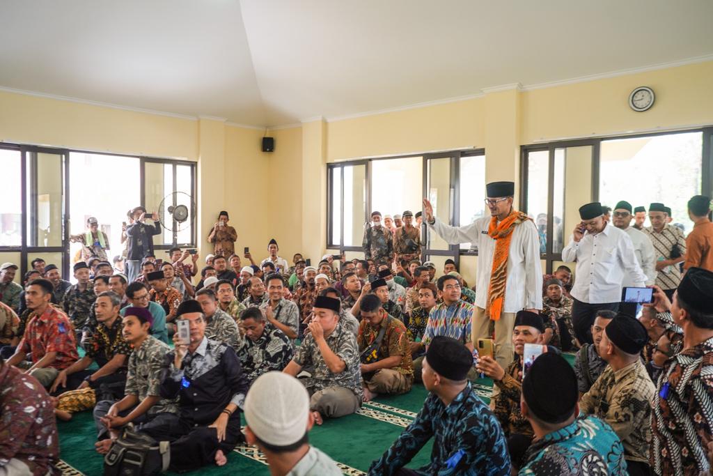 Ahmad Syaikhu Sambut Sandiaga Uno Pakai Mars PKS, Anies-Sandi Bakal Duet Lagi?